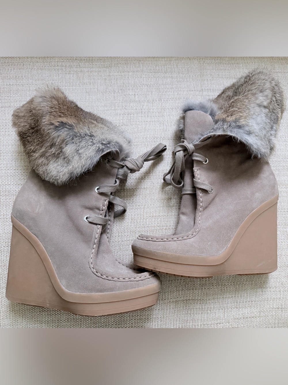 Coach Scout Sahara Suede Wedge Boots Fold Over Rabbit Fur Cuff Lace Up Moc-Toe